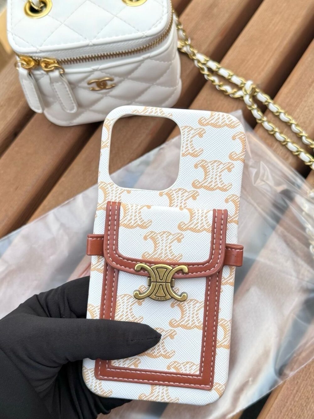 Coque C E L i N E Tendance Avec Lanières En Cuir