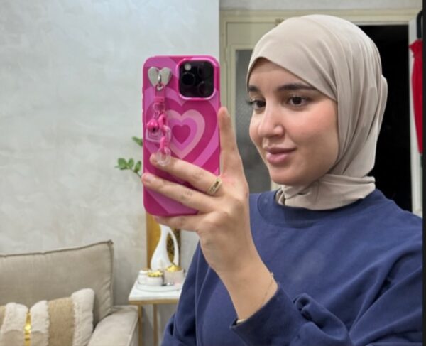 2- Coque Coeur Avec Accessoires Gratuit 🆓