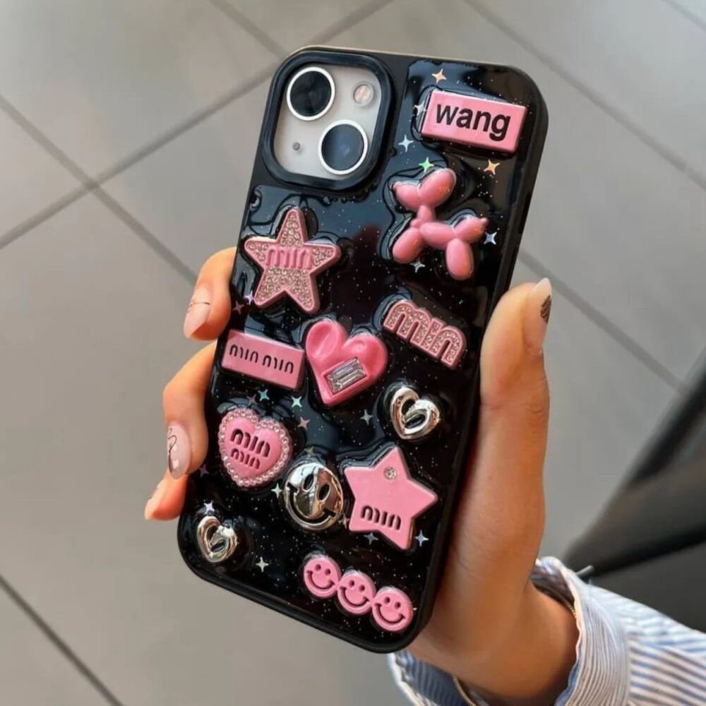 2 - Coque En Noir Avec Des Motifs Uniques Et Tendance