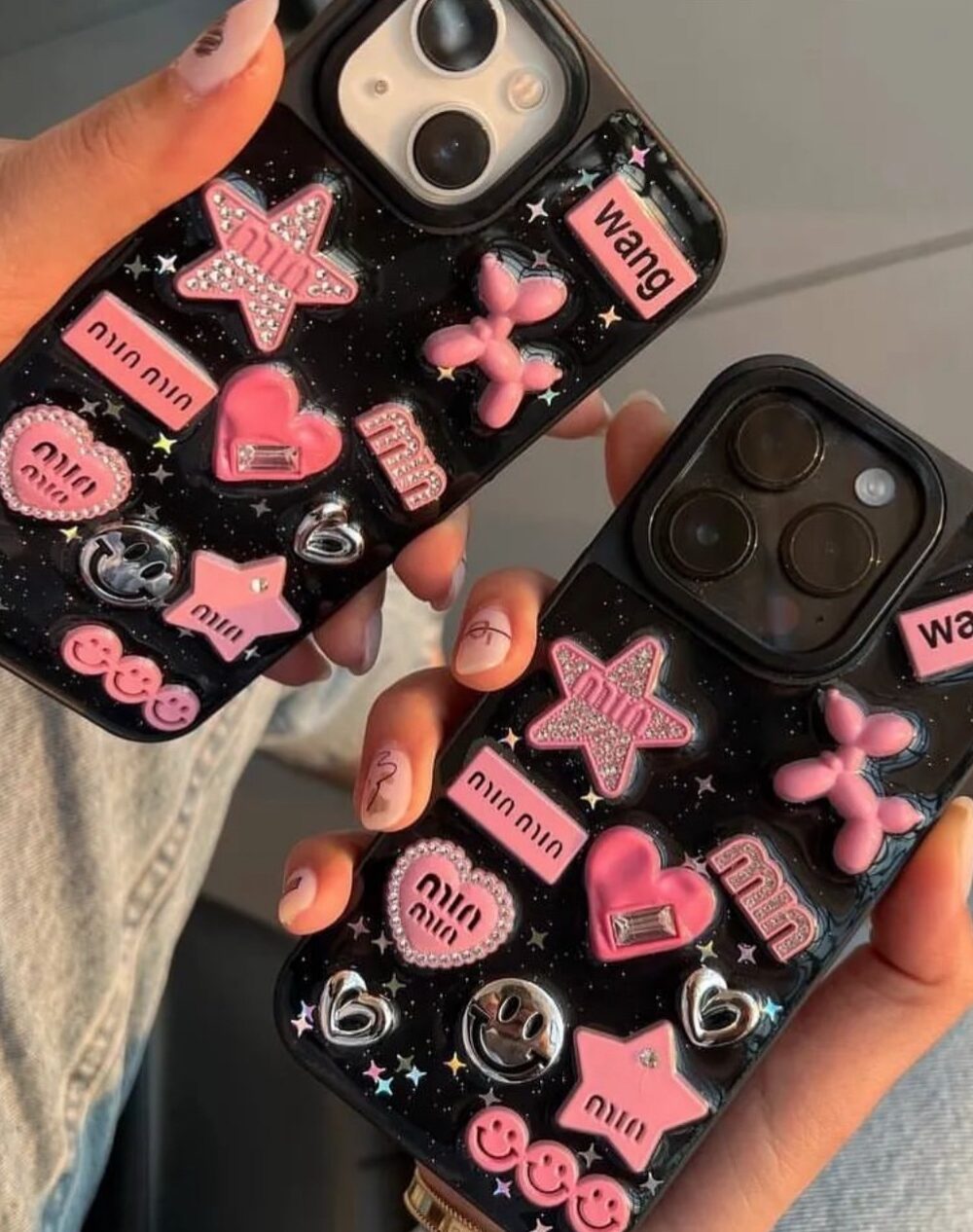 2 - Coque En Noir Avec Des Motifs Uniques Et Tendance