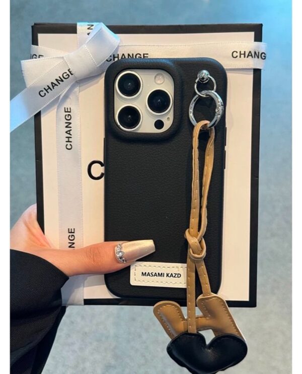 1- Coque H Tendance